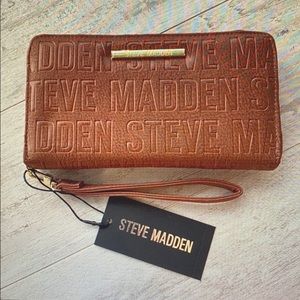 Steve Madden Cognac Logo Wallet boxed NWT